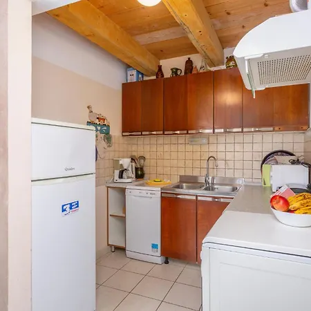 Ferienhaus In Krk With Outdoor Swimming Pool Garica