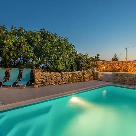 In Krk With Outdoor Swimming Pool Ferienhaus Garica