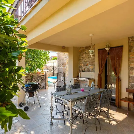Ferienhaus In Krk With Outdoor Swimming Pool Garica