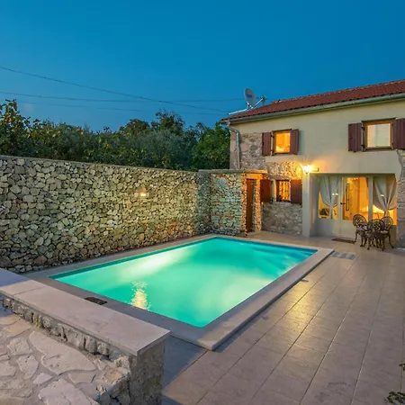 Ferienhaus In Krk With Outdoor Swimming Pool